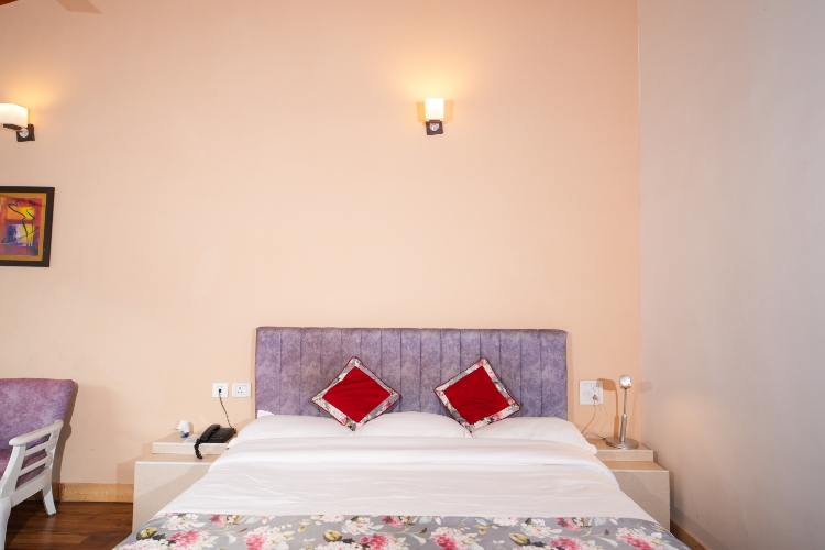 Neelesh Inn